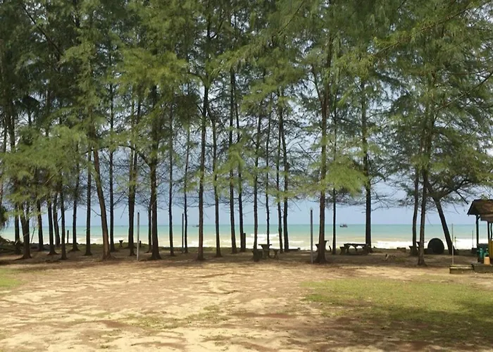 Sulong Inn - Private Pool Homestay In Kuantan, Pantai Sepat
